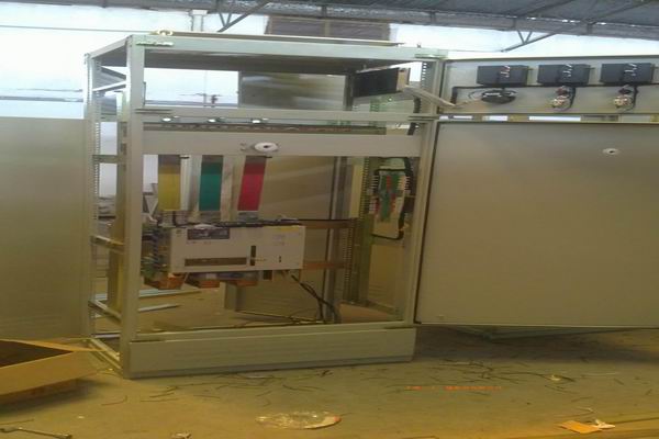 国营红华农场配电箱-配电箱上电前的检查工作